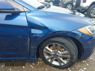 2017 Hyundai Elantra SE z VIN 5NPD84LFXHH128875, wystawiony jako IAAI lot #42260974 z przebiegiem 103 009 mil mil oraz . Historia ofert i sprzedaży dostępna na DreamBid. Obrazek 17.