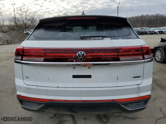 2024 Volkswagen Atlas Cross Sport 2.0T SE with VIN 1V2LE2CA8RC263457, listed as a Copart auction lot 89281675 with 37 mi miles and Salvage Title. Bid and sale history available at carsss.com. Image 6.