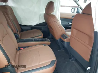 2025 Nissan Pathfinder Platinum with VIN 5N1DR3DH7SC230933, listed as a IAAI auction lot 42497899 with 769 mi miles and . Bid and sale history available at DreamBid. Image 8.