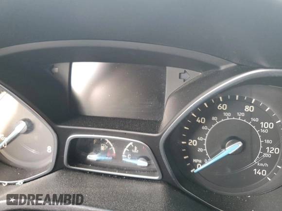 2018 Ford Focus SE z VIN 1FADP3F29JL272804, wystawiony jako Copart lot #49612625 z przebiegiem Nie podano mil oraz Czysty tytuł • Clean title. Historia ofert i sprzedaży dostępna na DreamBid. Obrazek 9.