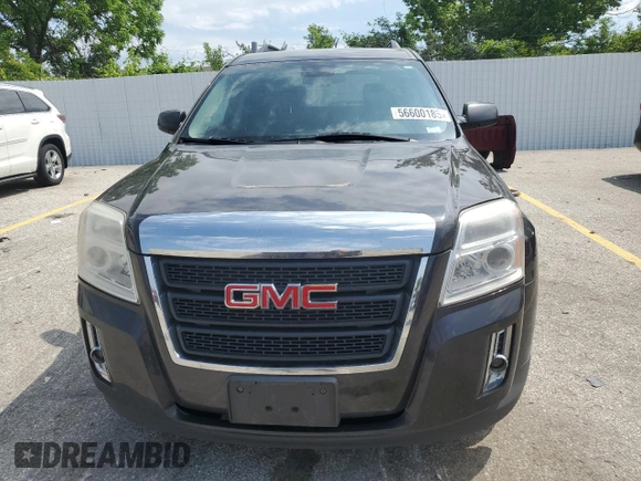 2015 GMC Terrain SLT z VIN 2GKALSEK3F6149203, wystawiony jako Copart lot #56600185 z przebiegiem 173 725 mil mil oraz Czysty tytuł • Clean title. Historia ofert i sprzedaży dostępna na DreamBid. Obrazek 5.