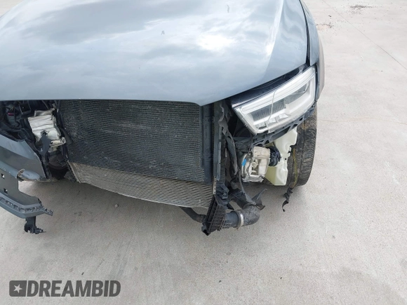 2018 Audi Q3 Premium Plus with VIN WA1HCCFS3JR002403, listed as a IAAI auction lot 42162008 with 94,175 mi miles. Bid and sale history available at carsss.com. Image 17.