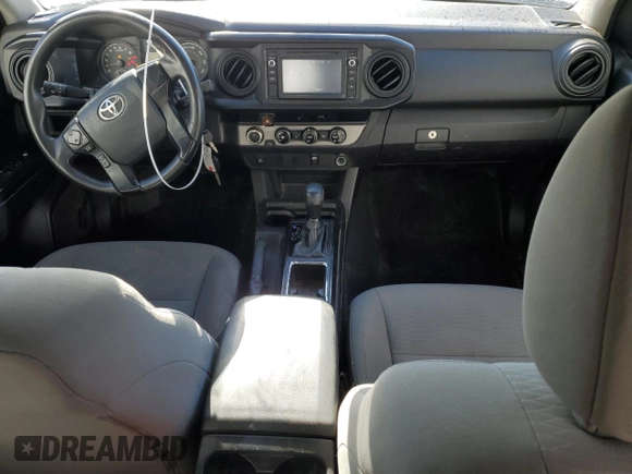 2017 Toyota Tacoma SR z VIN 5TFSX5EN6HX057733, wystawiony jako Copart lot #48013155 z przebiegiem 107 976 mil mil oraz Szkoda całkowita • Salvage title. Historia ofert i sprzedaży dostępna na DreamBid. Obrazek 8.