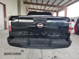 2022 Nissan Frontier S z VIN 1N6ED1CL9NN635389, wystawiony jako Copart lot #60480685 z przebiegiem 50 275 mil mil oraz Czysty tytuł • Clean title. Historia ofert i sprzedaży dostępna na DreamBid. Obrazek 6.