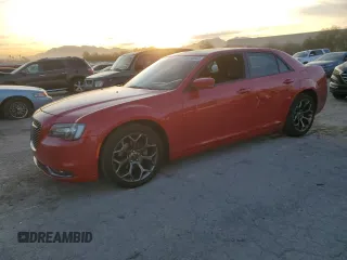 2016 Chrysler 300 S z VIN 2C3CCABG9GH175863, wystawiony jako Copart lot #84568604 z przebiegiem 125 039 mil mil oraz Szkoda całkowita • Salvage title. Historia ofert i sprzedaży dostępna na DreamBid. Obrazek 1.
