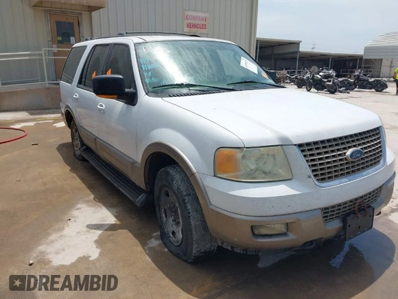 2003 Ford Expedition Eddie Bauer with VIN 1FMPU18L33LB36743, listed as a IAAI auction lot 41970775 with 333,661 mi miles. Bid and sale history available at carsss.com. Image 1.