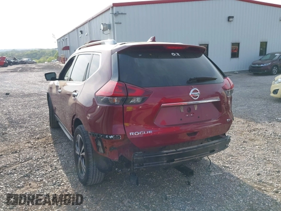 2020 Nissan Rogue S z VIN 5N1AT2MT5LC754506, wystawiony jako IAAI lot #41980769 z przebiegiem 149 635 mil mil oraz . Historia ofert i sprzedaży dostępna na DreamBid. Obrazek 3.