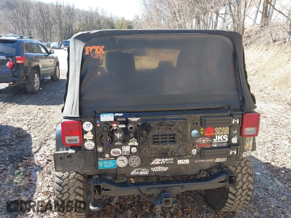 2015 Jeep Wrangler Sahara с VIN 1C4AJWBG7FL703858, выставлен на аукционе IAAI как лот 41720656 с пробегом 110 671 миль миль и . История ставок и продаж доступна на DreamBid. Изображение 17.