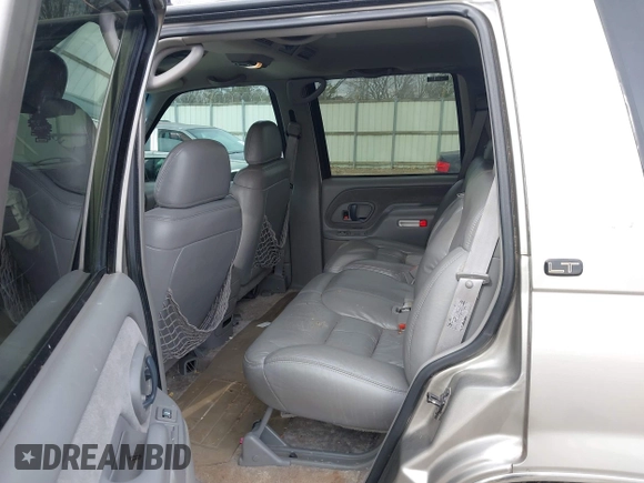 1998 Chevrolet Tahoe z VIN 1GNEK13R4WJ346417, wystawiony jako IAAI lot #41390436 z przebiegiem 184 094 mil mil oraz . Historia ofert i sprzedaży dostępna na DreamBid. Obrazek 8.