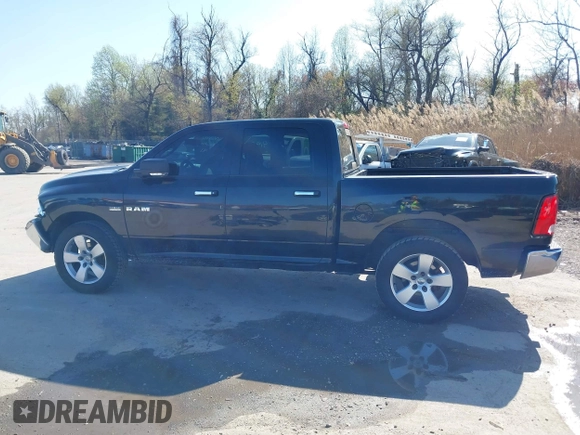 2009 Dodge 1500 Laramie z VIN 1D3HV13T09S758249, wystawiony jako IAAI lot #41923451 z przebiegiem 238 116 mil mil oraz . Historia ofert i sprzedaży dostępna na DreamBid. Obrazek 14.