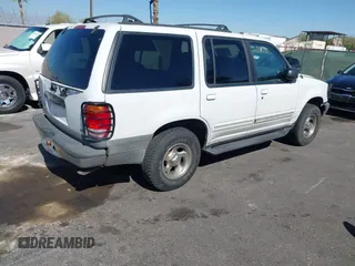 1999 Ford Explorer XLT с VIN 1FMZU32E5XZB80597, выставлен на аукционе IAAI как лот 42099254 с пробегом 267 534 миль миль и . История ставок и продаж доступна на DreamBid. Изображение 4.