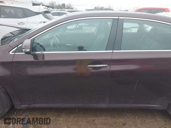 2017 Toyota Avalon XLE z VIN 4T1BK1EB3HU248052, wystawiony jako IAAI lot #41562113 z przebiegiem 73 677 mil mil oraz . Historia ofert i sprzedaży dostępna na DreamBid. Obrazek 14.