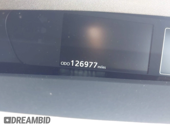 2021 Toyota Prius LE z VIN JTDKAMFP3M3187644, wystawiony jako IAAI lot #42443171 z przebiegiem 126 977 mil mil oraz . Historia ofert i sprzedaży dostępna na DreamBid. Obrazek 7.
