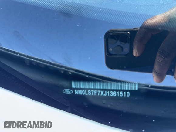 2018 Ford Transit Connect XLT z VIN NM0LS7F7XJ1361510, wystawiony jako IAAI lot #42882680 z przebiegiem 166 631 mil mil oraz . Historia ofert i sprzedaży dostępna na DreamBid. Obrazek 16.
