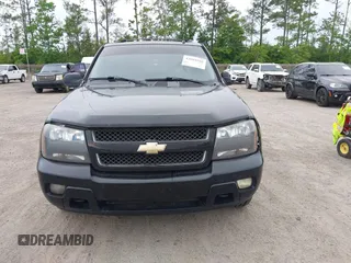 2009 Chevrolet TrailBlazer LT w/2LT with VIN 1GNDT33S192110085, listed as a IAAI auction lot 42084586 with 252,158 mi miles. Bid and sale history available at carsss.com. Image 6.