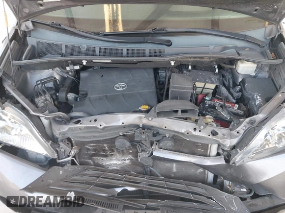 2014 Toyota Sienna Limited z VIN 5TDDK3DC9ES088584, wystawiony jako IAAI lot #42333016 z przebiegiem 115 138 mil mil oraz . Historia ofert i sprzedaży dostępna na DreamBid. Obrazek 10.