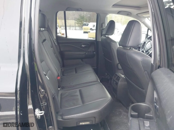 2018 Honda Ridgeline RTL-E with VIN 5FPYK3F78JB002172, listed as a IAAI auction lot 41528764 with 64,566 mi miles. Bid and sale history available at carsss.com. Image 8.