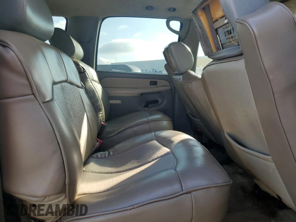 2000 Chevrolet Suburban LT with VIN 3GNEC16T0YG143890, listed as a Copart auction lot 72273534 with 242,305 mi miles and Salvage Title. Bid and sale history available at carsss.com. Image 11.