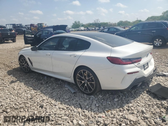 2020 BMW 8 Series M850i z VIN WBAGV8C06LBP48932, wystawiony jako Copart lot #57165015 z przebiegiem 55 731 mil mil oraz Szkoda całkowita • Salvage title. Historia ofert i sprzedaży dostępna na DreamBid. Obrazek 2.