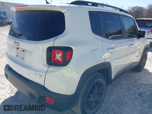 2015 Jeep Renegade Latitude with VIN ZACCJABT2FPC31041, listed as a IAAI auction lot 41626396 with 93,956 mi miles. Bid and sale history available at carsss.com. Image 4.