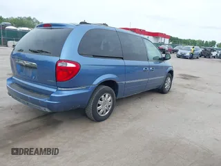 2007 Chrysler Town & Country Limited with VIN 2A8GP64L27R160259, listed as a IAAI auction lot 42257400 with 94,499 mi miles and . Bid and sale history available at DreamBid. Image 4.