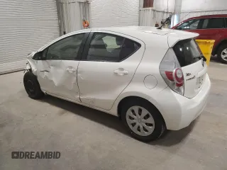 2014 Toyota Prius One z VIN JTDKDTB33E1558853, wystawiony jako Copart lot #57339425 z przebiegiem Nie podano mil oraz Nie do naprawy • Non repairable. Historia ofert i sprzedaży dostępna na DreamBid. Obrazek 2.