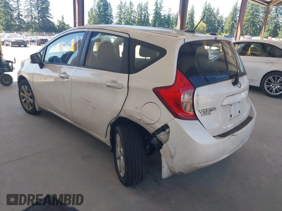 2015 Nissan Note S z VIN 3N1CE2CP8FL430215, wystawiony jako IAAI lot #42673875 z przebiegiem 68 379 mil mil oraz . Historia ofert i sprzedaży dostępna na DreamBid. Obrazek 3.