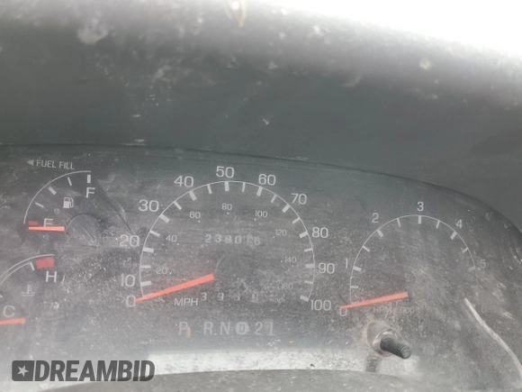 2000 Ford F-350 XL with VIN 1FTSX31L1YEA04863, listed as a Copart auction lot 47616965 with 239,016 mi miles and Clean title. Bid and sale history available at DreamBid. Image 9.