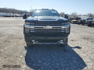 2021 Chevrolet Silverado 3500HD High Country with VIN 1GC4YVEY6MF208764, listed as a Copart auction lot 47493494 with 105,655 mi miles and Salvage Title. Bid and sale history available at carsss.com. Image 5.