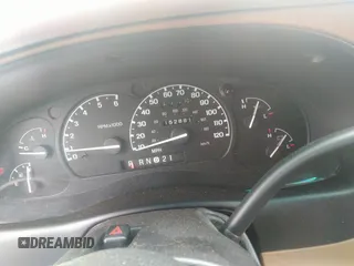 1997 Ford Explorer XLT z VIN 1FMDU35P5VUD09276, wystawiony jako IAAI lot #42221438 z przebiegiem 152 881 mil mil oraz . Historia ofert i sprzedaży dostępna na DreamBid. Obrazek 7.