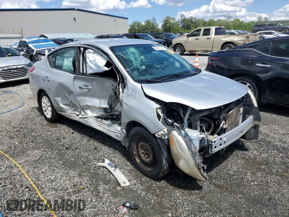 2012 Nissan Versa S with VIN 3N1CN7AP4CL867883, listed as a Copart auction lot 55917815 with 136,405 mi miles and Salvage title. Bid and sale history available at DreamBid. Image 4.