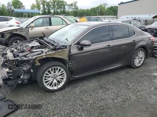 2018 Toyota Camry LE with VIN 4T1B11HK5JU102109, listed as a Copart auction lot 53719225 with 53,179 mi miles and Salvage title. Bid and sale history available at DreamBid. Image 1.