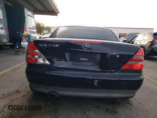 1998 Mercedes-Benz SLK-Class with VIN WDBKK47F5WF021225, listed as a Copart auction lot 78229924 with 134,482 mi miles and Salvage Title. Bid and sale history available at carsss.com. Image 6.