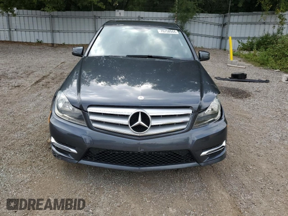 2013 Mercedes-Benz C 300 Sport with VIN WDDGF8AB5DG149017, listed as a Copart auction lot 70758944 with 99,378 mi miles and Salvage title. Bid and sale history available at DreamBid. Image 5.