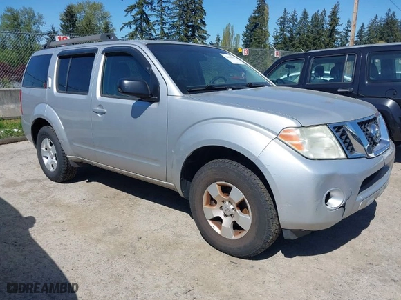 2008 Nissan Pathfinder LE with VIN 5N1AR18B98C624083, listed as a IAAI auction lot 42069981 with 163,678 mi miles. Bid and sale history available at carsss.com. Image 1.