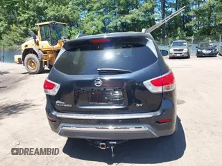 2015 Nissan Pathfinder SV z VIN 5N1AR2MN8FC678462, wystawiony jako IAAI lot #42531191 z przebiegiem 176 673 mil mil oraz . Historia ofert i sprzedaży dostępna na DreamBid. Obrazek 16.