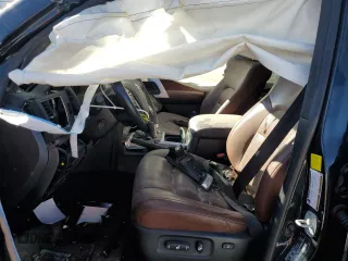 2016 Toyota Land Cruiser z VIN JTMCY7AJ4G4047685, wystawiony jako Copart lot #86186214 z przebiegiem 174 064 mil mil oraz Szkoda całkowita • Salvage title. Historia ofert i sprzedaży dostępna na DreamBid. Obrazek 7.