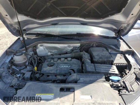 2018 Audi Q3 Premium z VIN WA1BCCFS3JR016890, wystawiony jako Copart lot #52594015 z przebiegiem 63 871 mil mil oraz Szkoda całkowita • Salvage title. Historia ofert i sprzedaży dostępna na DreamBid. Obrazek 12.
