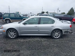 2002 Infiniti I35 Luxury with VIN JNKDA31A22T005398, listed as a IAAI auction lot 41818757 with 165,228 mi miles. Bid and sale history available at carsss.com. Image 14.