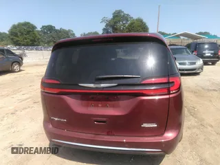 2023 Chrysler Pacifica Touring L with VIN 2C4RC1BG5PR505661, listed as a IAAI auction lot 42675532 with 8,525 mi miles and . Bid and sale history available at DreamBid. Image 16.