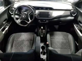 2019 Nissan Kicks SR with VIN 3N1CP5CU8KL553041, listed as a Copart auction lot 88659775 with 0 mi miles and Salvage Title. Bid and sale history available at carsss.com. Image 8.