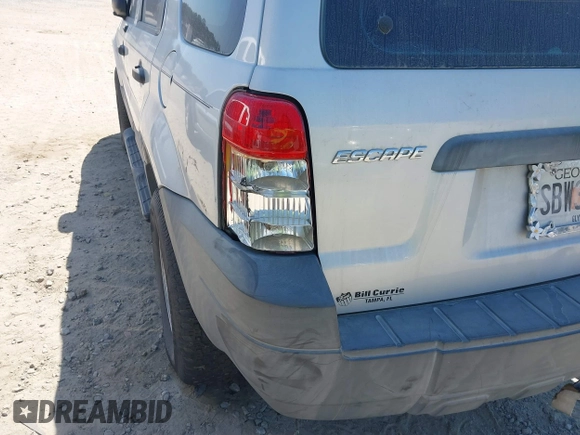 2005 Ford Escape XLS Value with VIN 1FMYU02Z35KD14123, listed as a IAAI auction lot 41989367 with 255,422 mi miles. Bid and sale history available at carsss.com. Image 12.