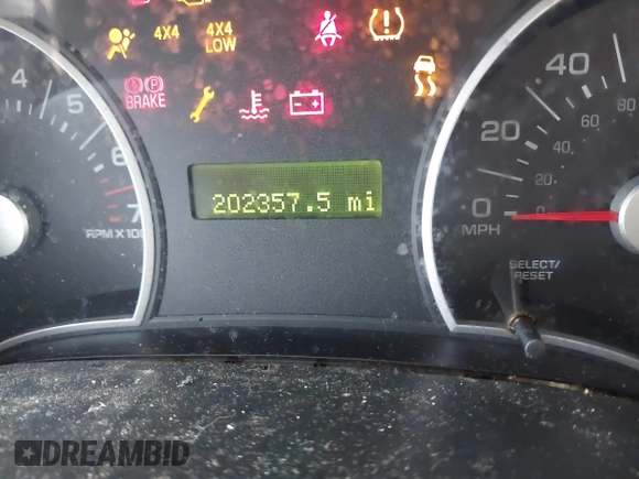 2008 Ford Explorer XLT z VIN 1FMEU73848UA88460, wystawiony jako IAAI lot #42101787 z przebiegiem 202 357 mil mil oraz . Historia ofert i sprzedaży dostępna na DreamBid. Obrazek 7.