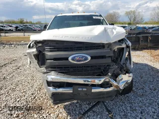 2019 Ford F-350 XL z VIN 1FT8W3DT9KEC77629, wystawiony jako Copart lot #52437745 z przebiegiem 251 170 mil mil oraz Szkoda całkowita • Salvage title. Historia ofert i sprzedaży dostępna na DreamBid. Obrazek 5.