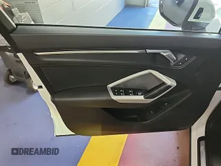 2023 Audi Q3 S line Premium с VIN WA1DECF38P1102974, выставлен на аукционе IAAI как лот 42852727 с пробегом 45 357 миль миль и . История ставок и продаж доступна на DreamBid. Изображение 22.