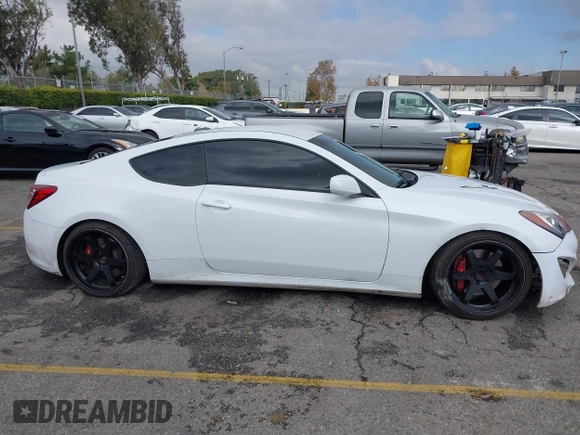2014 Hyundai Genesis Coupe R-Spec z VIN KMHHT6KD3EU118357, wystawiony jako IAAI lot #40970527 z przebiegiem 94 174 mil mil oraz . Historia ofert i sprzedaży dostępna na DreamBid. Obrazek 14.