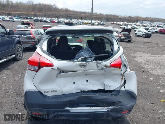 2019 Nissan Kicks SV z VIN 3N1CP5CU1KL496388, wystawiony jako IAAI lot #42032564 z przebiegiem 73 258 mil mil oraz . Historia ofert i sprzedaży dostępna na DreamBid. Obrazek 6.