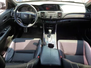 2016 Honda Accord Sport z VIN 1HGCR2F58GA044318, wystawiony jako Copart lot #60414545 z przebiegiem 187 363 mil mil oraz Czysty tytuł • Clean title. Historia ofert i sprzedaży dostępna na DreamBid. Obrazek 8.