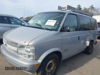 2000 Chevrolet Astro z VIN 1GNDM19W1YB219270, wystawiony jako IAAI lot #42053149 z przebiegiem 202 254 mil mil oraz . Historia ofert i sprzedaży dostępna na DreamBid. Obrazek 2.