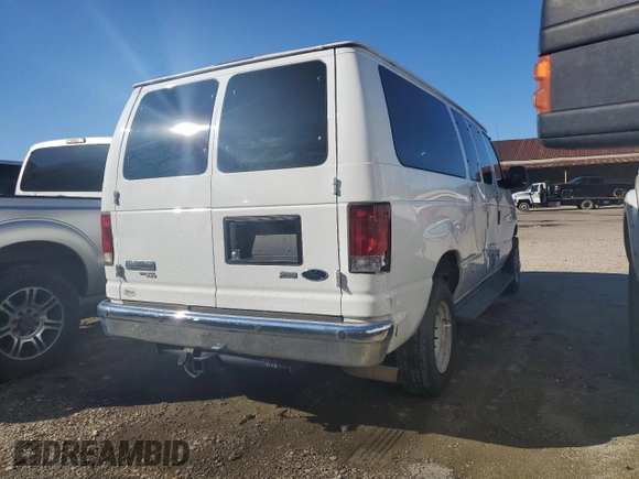 2009 Ford Econoline Passenger XL с VIN 1FBNE31L69DA77094, выставлен на аукционе Copart как лот 44905115 с пробегом 186 403 миль миль и Списание • Salvage title. История ставок и продаж доступна на DreamBid. Изображение 3.